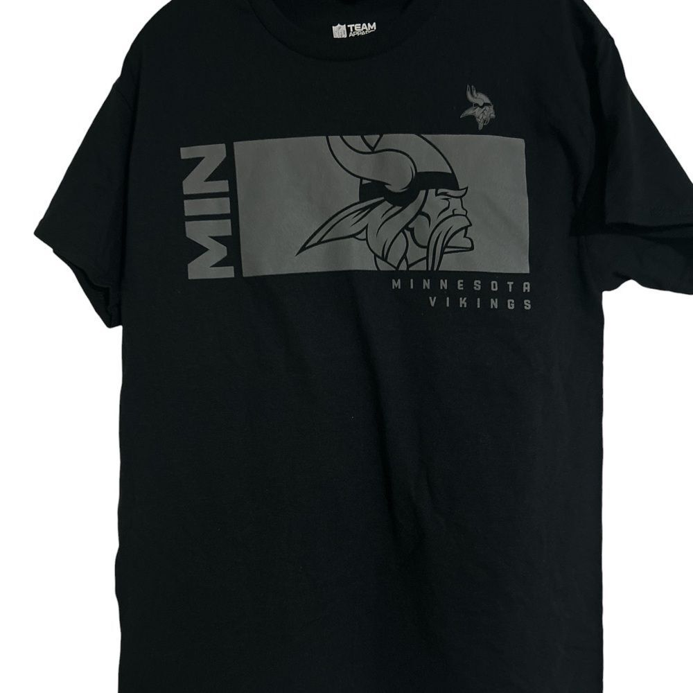 Team Apparel Black and Gray Vikings Tee